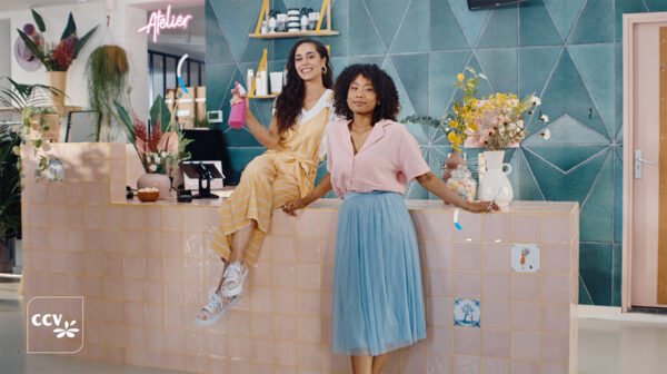 Brandmovie - CCV, twee vrouwelijke ondernemers in een kleurrijke boutique